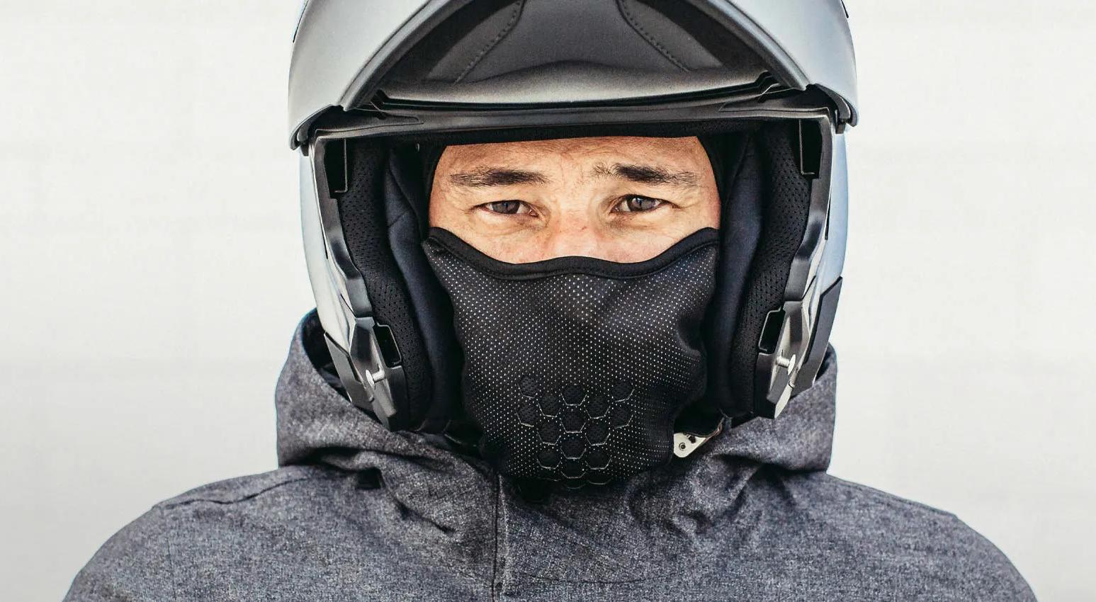 Éviter la buée dans son casque moto : Top 3 des solutions