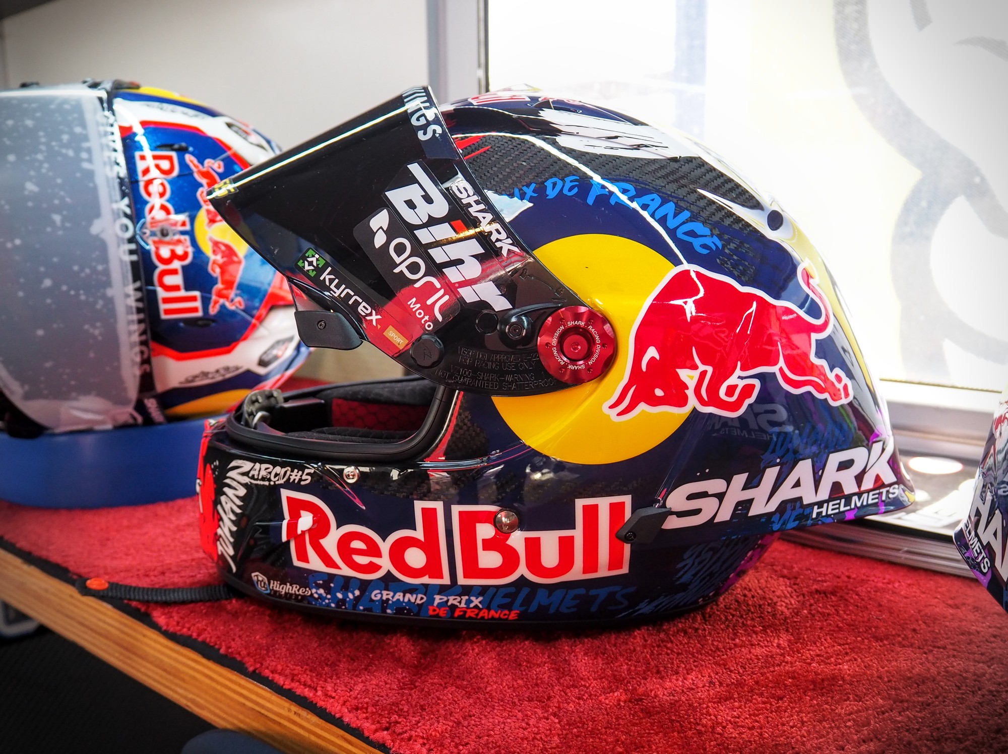 Le casque Shark Racer-R Pro GP de Johann Zarco en 2022